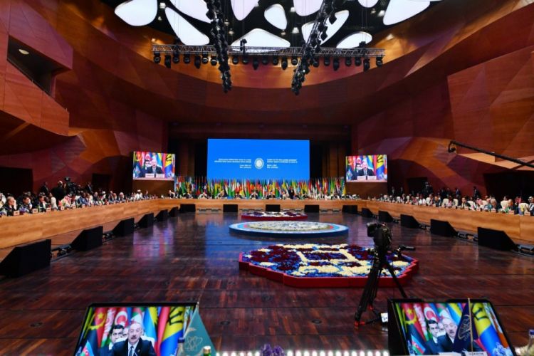 Участники саммита в Баку уверены, что постпандемийный период выявит силу ДН