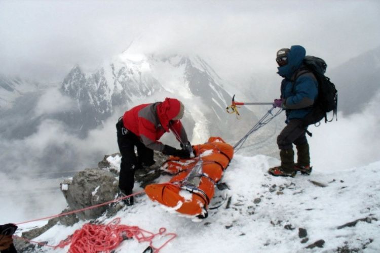 Türkiyədə qar uçqunu nəticəsində 2 alpinist ölüb, 7 nəfər yaralanıb