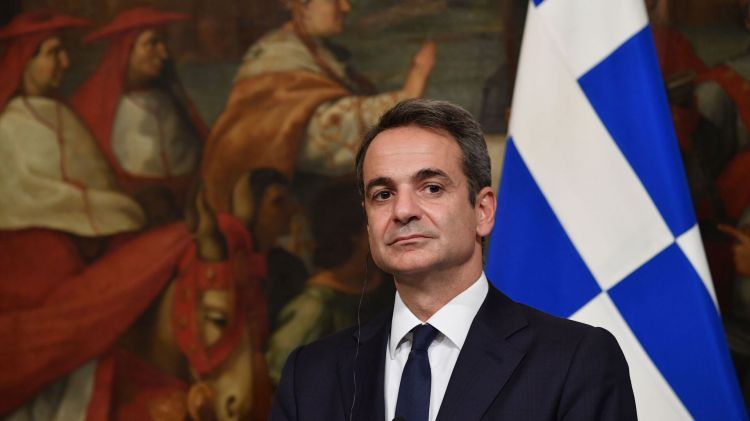 رئيس وزراء اليونان يطلب العفو من أسر الضحايا