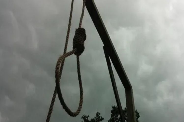 В Иране к смертной казни приговорены еще 6 человек