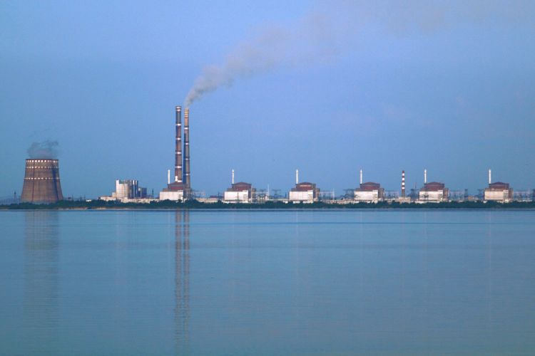 Украина приостановила подачу электроэнергии на Запорожскую АЭС