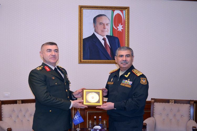 Zakir Həsənov NATO generalı ilə bir araya GƏLDİ