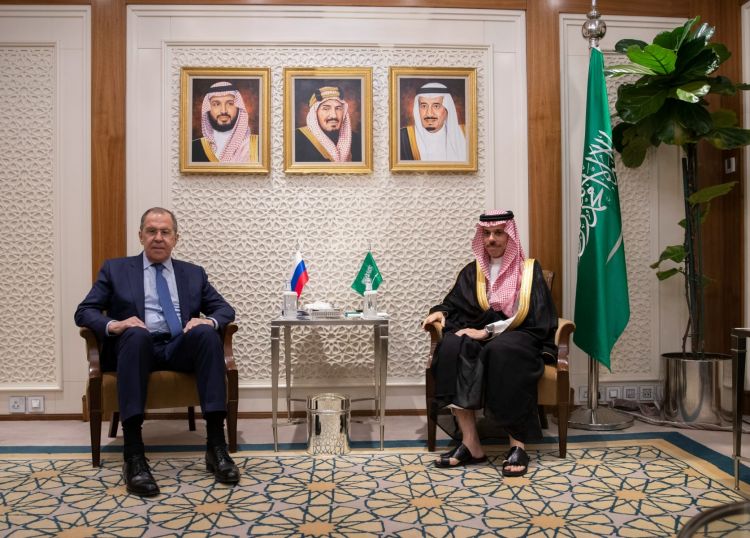 السعودية مستعدة للتوسط في الأزمة الروسية الأوكرانية