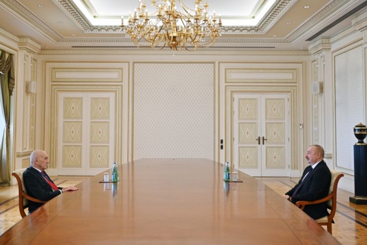 Президент Ильхам Алиев принял бывшего премьер-министра Израиля ОБНОВЛЕНО