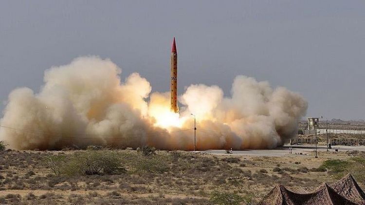 كوريا الشمالية تطلق صاروخا قصير المدى باتجاه البحر