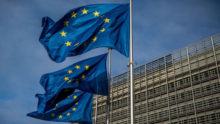 ЕС заморозил активы находящихся под санкциями граждан РФ почти на 21 млрд евро