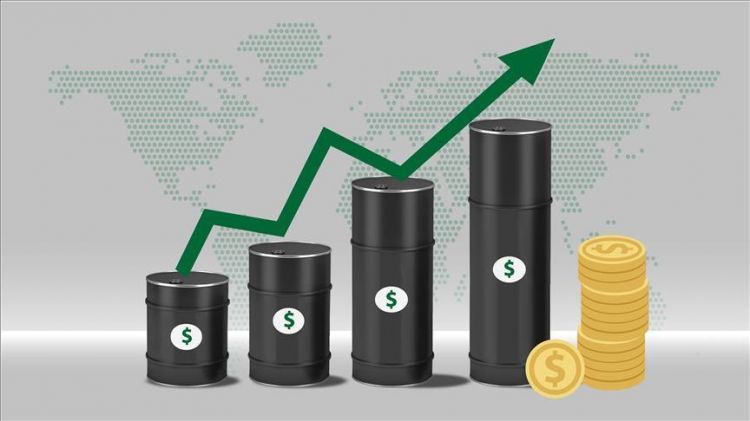 Oil prices near 80 dollars again
