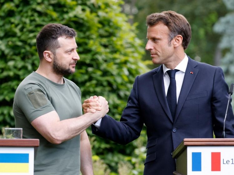 Zelensky says his phone conversation with Macron