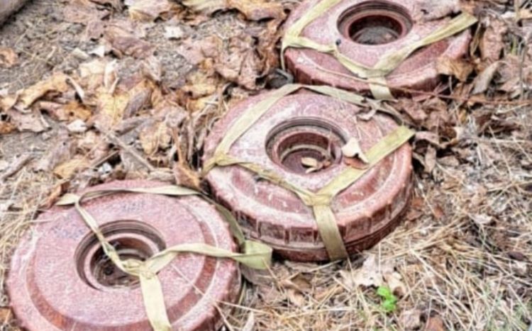 В Лачыне обнаружены три противотанковые мины