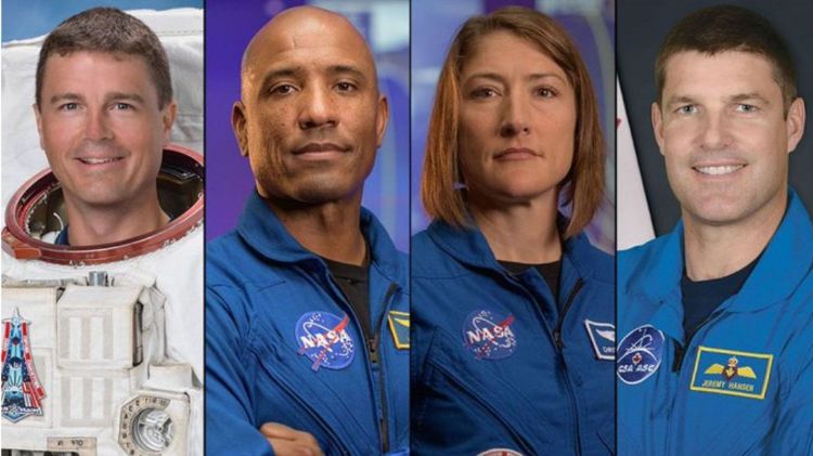 Nasa names astronauts for Artemis Moon mission