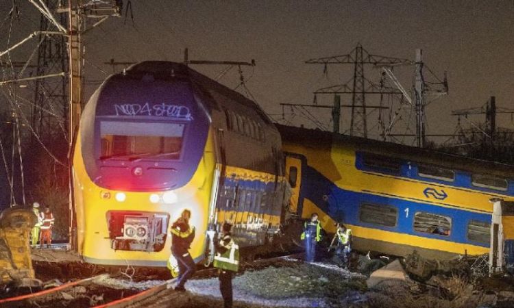 سقوط قتيل وعشرات الجرحى في هولندا جراء حادث قطار مروع