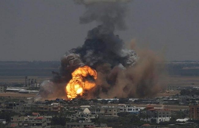 قصف إسرائيلي بالمدفعية والطيران على قطاع غزة