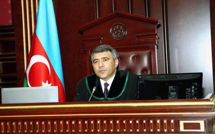 Инам Керимов принес присягу в качестве судьи