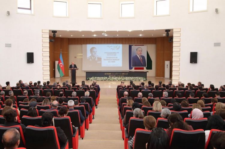 В Гейчае состоялось мероприятие, посвященное 100-летию великого лидера Гейдара Алиева