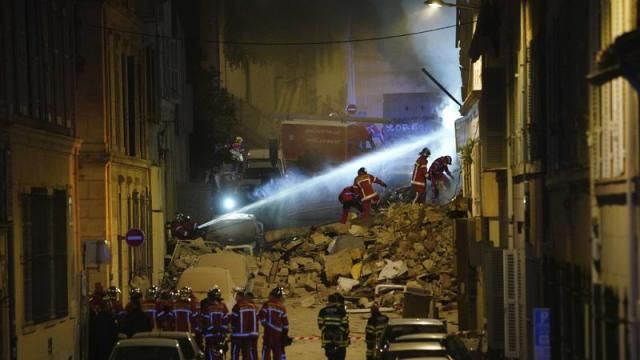 Marseille building collapses, up to 10 could be trapped