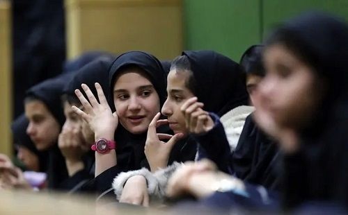 “İran qızları zəhərləməklə etirazçılardan qisas aldığını düşünür” Əhməd Obalıdan ŞƏRH