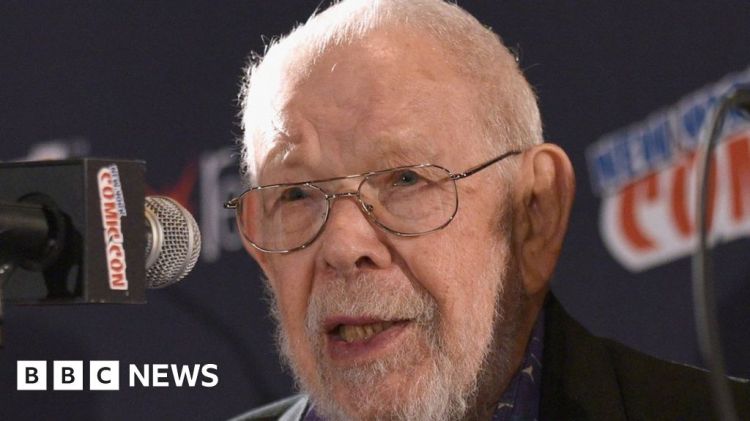 Record-breaking US cartoonist dies at 102
