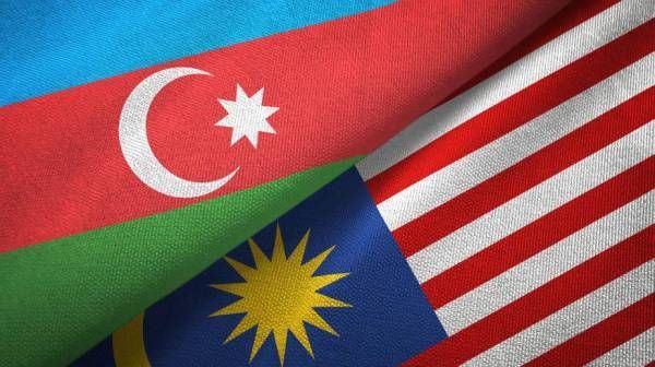 Azerbaijani FM held phone conversation with Malaysian FM