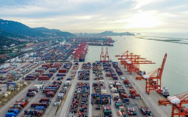 Объем внешней торговли Китая в первом квартале 2023 года сократился на 2,9%