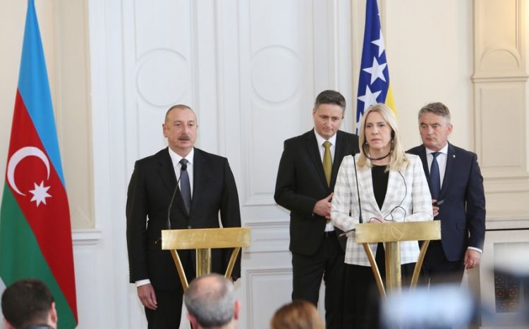Президент Ильхам Алиев и председатель президиума Боснии и Герцеговины Желка Цвиянович выступили с заявлениями для прессы