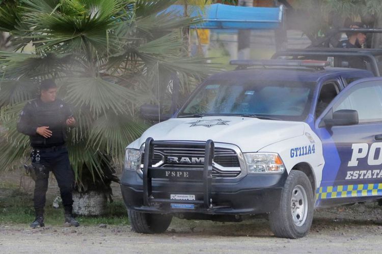 Meksikada silahlı şəxslər akvaparkda 7 nəfəri öldürüb