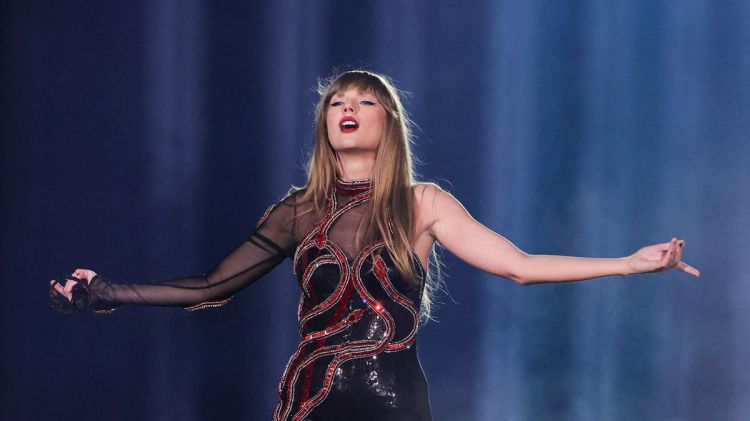 Taylor Swift is sending a powerful message to women
