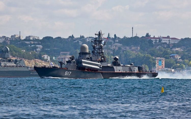Ukrayna Rusiyanın Qara dəniz donanmasına HÜCUM ETDİ