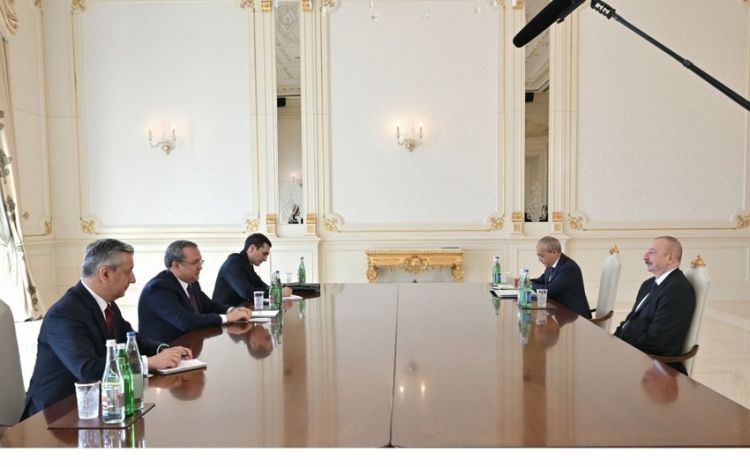 Президент Ильхам Алиев принял председателя правления Акционерного общества Узбекистана "Узавтосаноат"