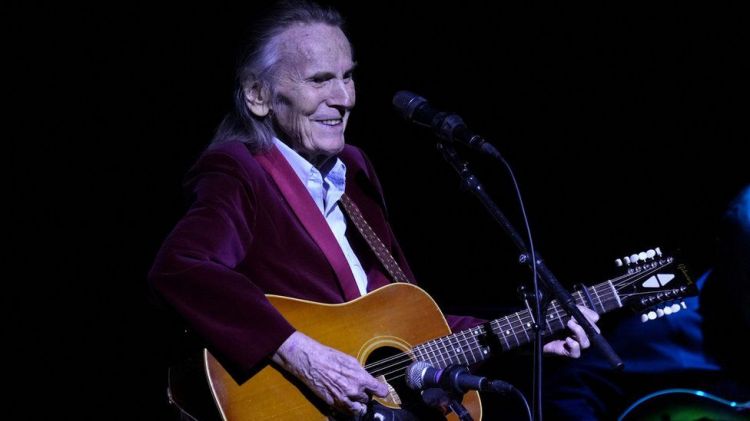 Singer-songwriter Gordon Lightfoot dies aged 84