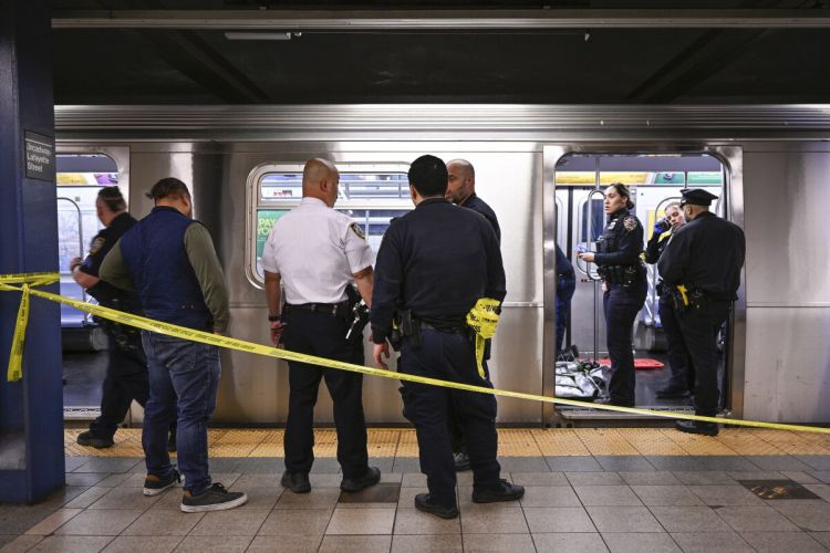 New York subway passenger died after chokehold
