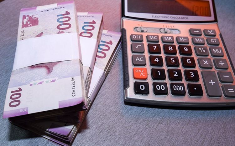 В Азербайджане за 4 месяца принято более 200 тыс. налогоплательщиков