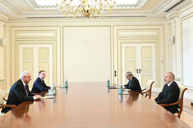 Президент Ильхам Алиев принял председателя Коллегии Евразийской Экономической Комиссии
