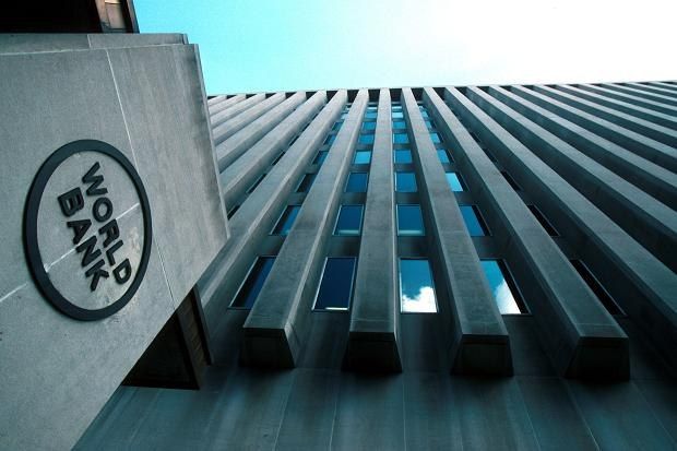 Dünya Bankı: “Azərbaycanın xarici ticarət profisiti ÜDM-in 20%-nə çatıb”