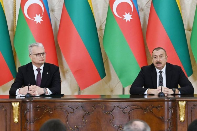 Expanded meeting of President of Azerbaijan and President of Lithuania kicks off