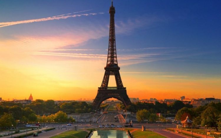 Олимпийский огонь в рамках "Париж-2024" могут зажечь на Эйфелевой башне