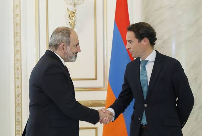 Armenian PM, NATO official mull demarcation of border with Azerbaijan
