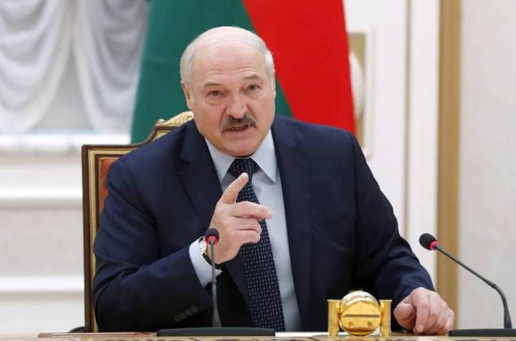 Lukaşenko: "Mən hələ ölməyəcəyəm, rahat olun"
