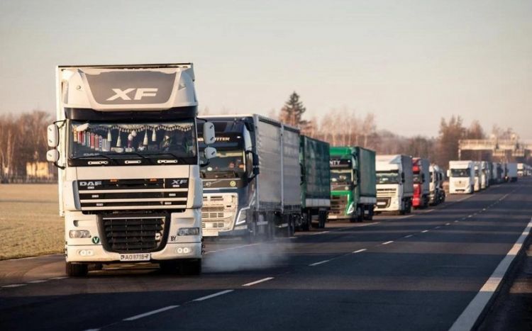 Польша намерена полностью запретить въезд российским и белорусским грузовикам