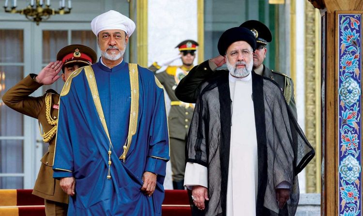 سلطان عُمان في إيران لبحث العلاقات ووضع المنطقة