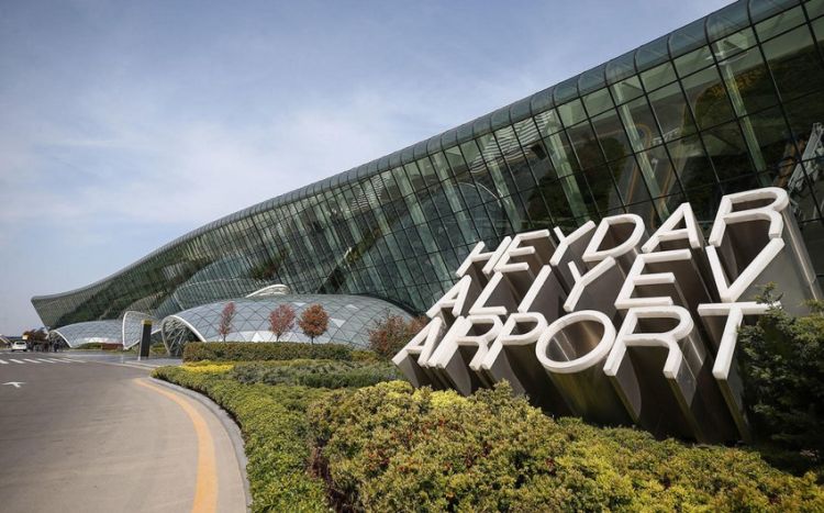 Совершивший в Баку экстренную посадку самолет British Airways вылетел в Гонконг