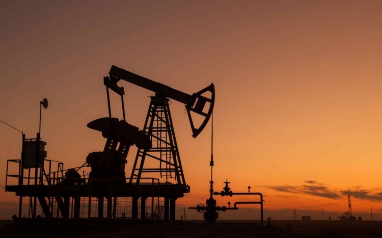 Цена нефти Brent снизилась до 73,35 долларов за баррель