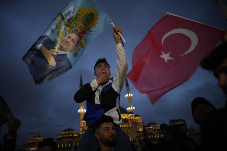 أردوغان يتعهد بجعل تركيا النجم الصاعد في المنطقة