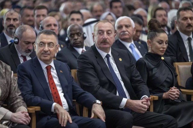 Paşinyanın Ankarada 2-ci sırada oturmasının səbəbi AÇIQLANDI