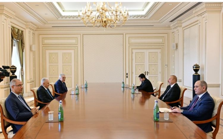 Президент Ильхам Алиев принял Бинали Йылдырыма