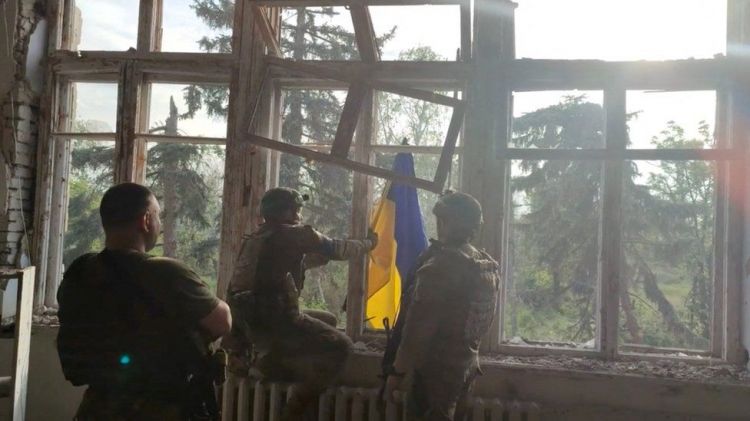 'Extremely fierce battles' as Kyiv seeks to advance
