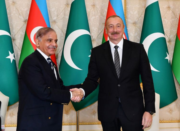 HISTORY OF COOPERATION BETWEEN AZERBAIJAN AND PAKISTAN COMMENTS BY Mahmoud Ul Hassan Khan