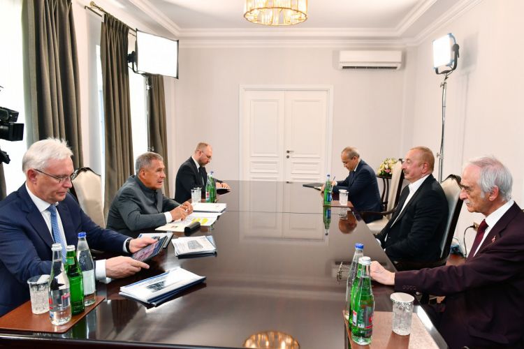 President of Azerbaijan Ilham Aliyev held meeting with Rais of Republic of Tatarstan Rustam Minnikhanov UPDATED