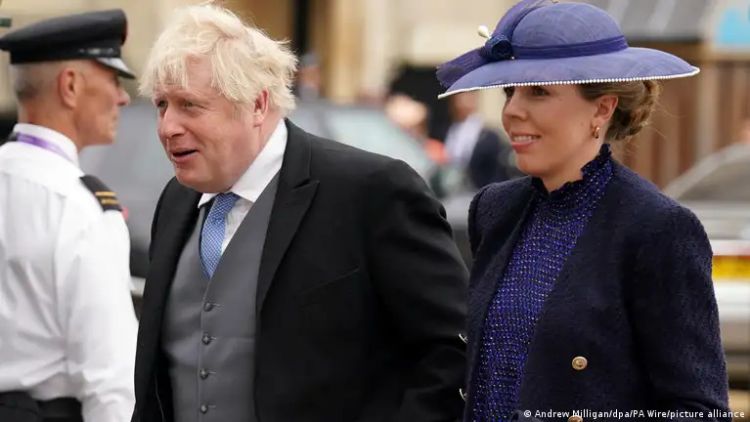 Boris Johnson: UK lawmakers approve 'Partygate' report
