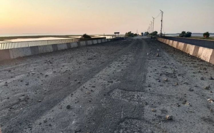 ВСУ обстреляли мосты на границе между Херсонской областью и Крымом