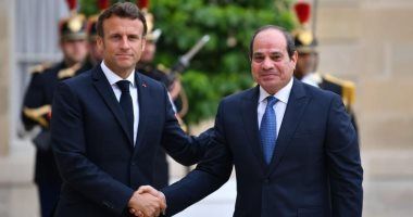 الرئيس السيسي يصل باريس في زيارة رسمية